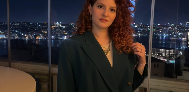 Dilara Avcı’nın Çok Yönlü Sanat Yolculuğu